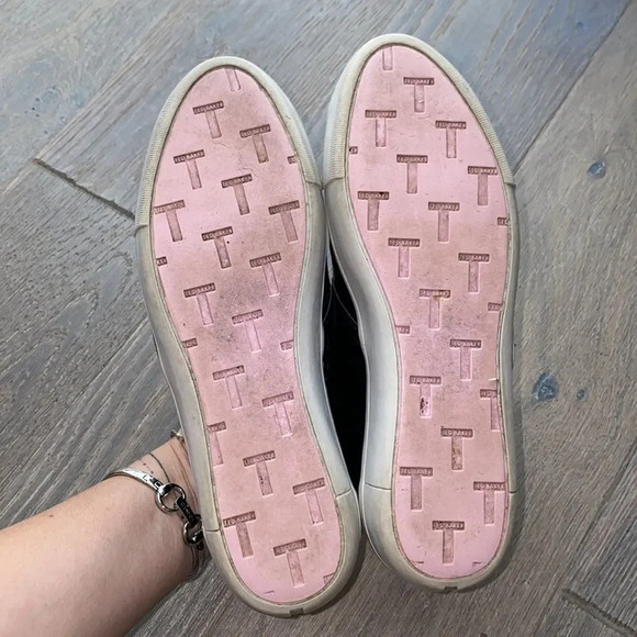 Ted Baker patent leather slip on sneakers - Picture 4 of 7